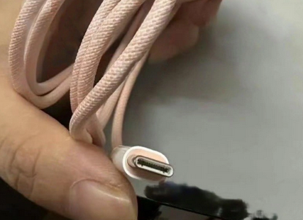藁城苹果15维修店分享iPhone15USB-C数据线长啥样